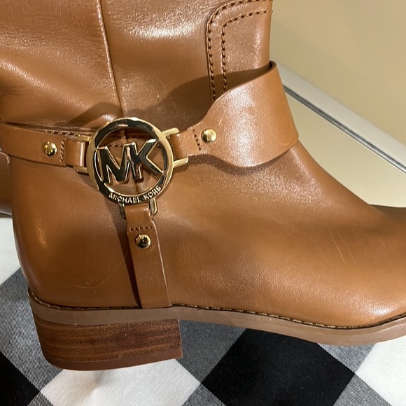 Michael Kors riding boots color luggage size 6 nwot - Picture 4 of 10